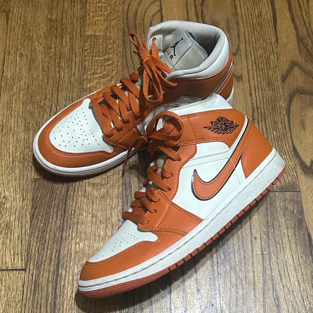 Nike Air Jordan 1 Mid 'Sport Spice' Sneakers